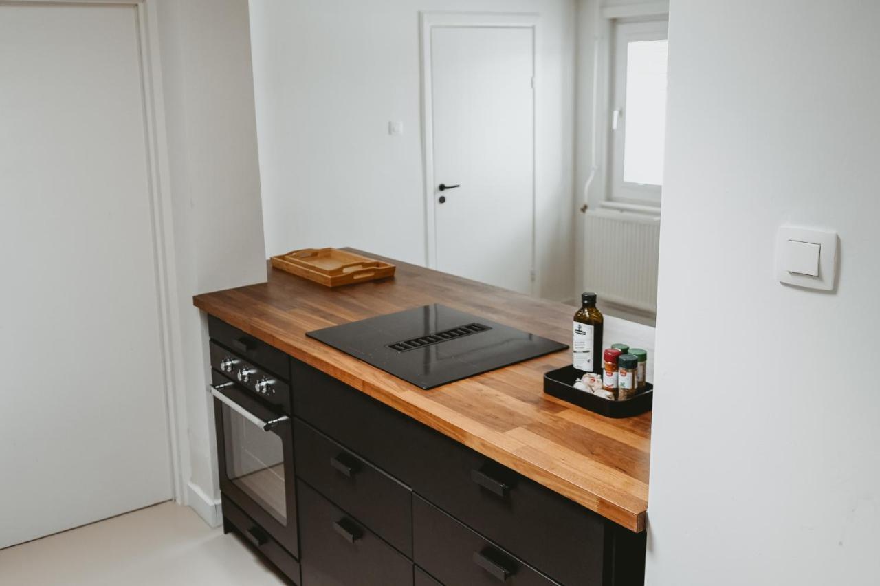 Maas Suites - The River House With Private Sauna Lanaken Exterior foto