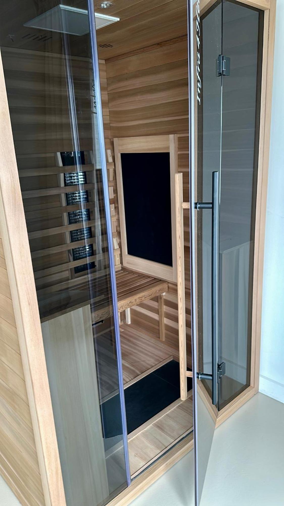Maas Suites - The River House With Private Sauna Lanaken Exterior foto